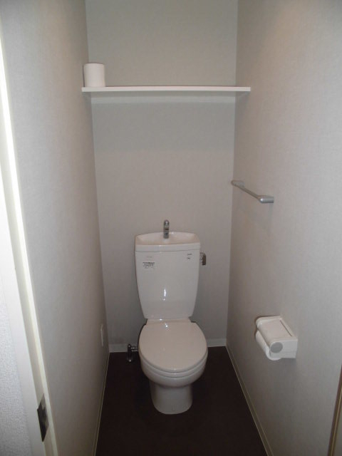 トイレ　清潔感のあるトイレです。