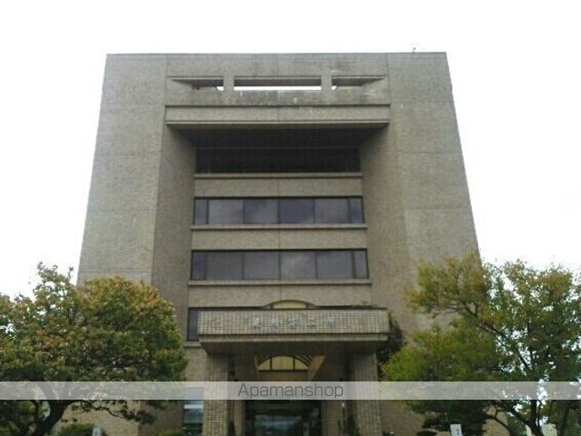 役所　見附市役所（役所）まで500m