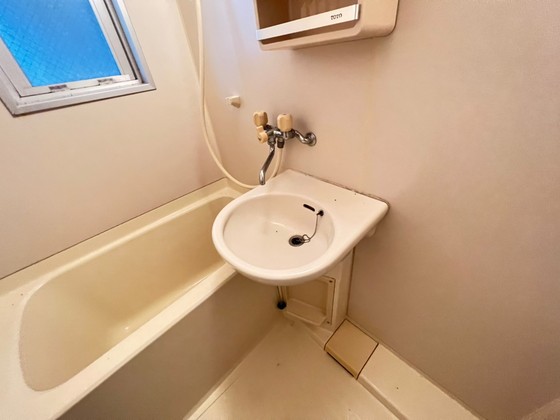 洗面設備　※別部屋の写真です
