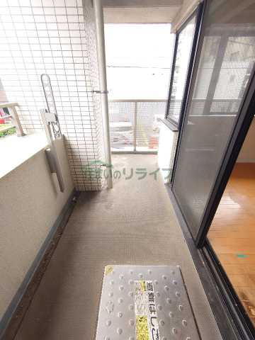 バルコニー　当該写真はリノベーション前のお写真です