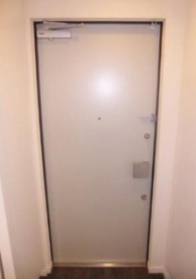 玄関　別部屋参考写真です