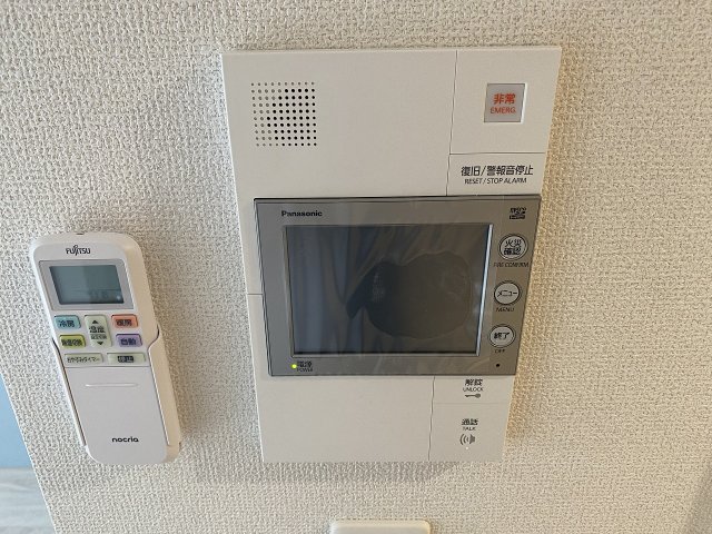 セキュリティ　※カラータイプは写真と異なります。