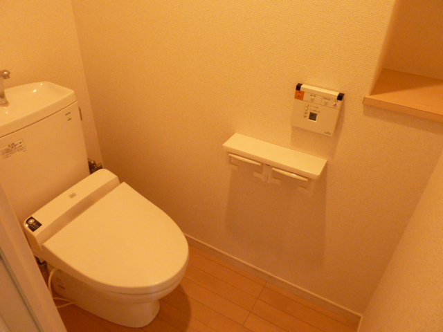 ＪＲ久大本線 南久留米駅 徒歩4分 15階建 築20年のトイレ写真