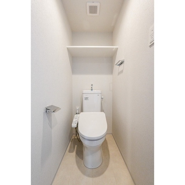 コンフォリア・リヴ品川西大井のトイレ写真