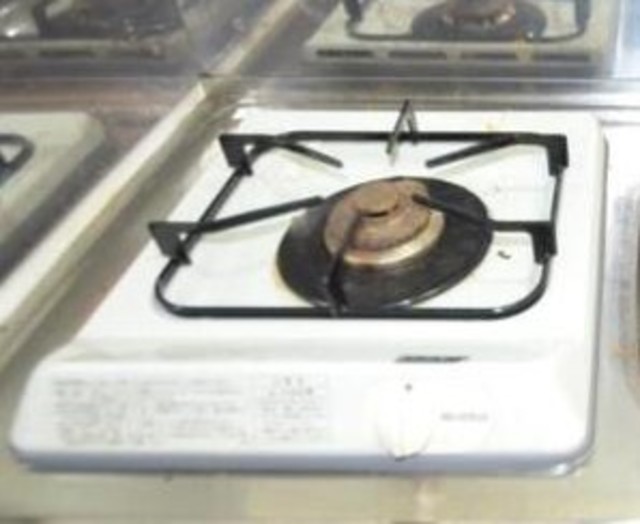 キッチン　コンロ設置済み