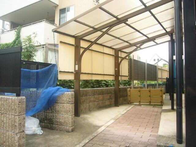 東京メトロ有楽町線 地下鉄赤塚駅 徒歩1分 2階建 築27年の外観写真