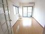 居室・リビング　角部屋で明るい