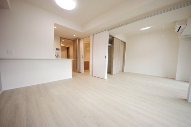 ジオエント御徒町の居間写真
