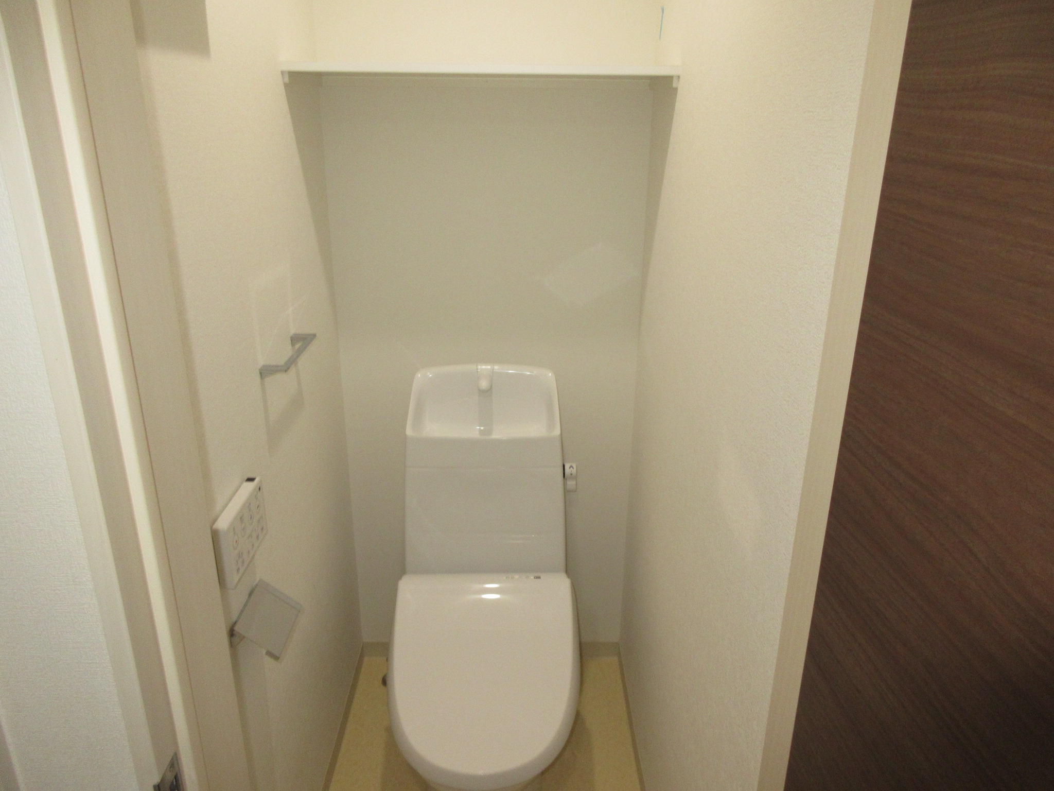 近鉄南大阪線 矢田駅 徒歩4分 3階建 築1年のトイレ写真