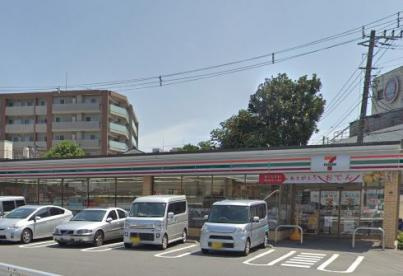 コンビニ　セブンイレブン 横浜永田東2丁目店（コンビニ）まで800m