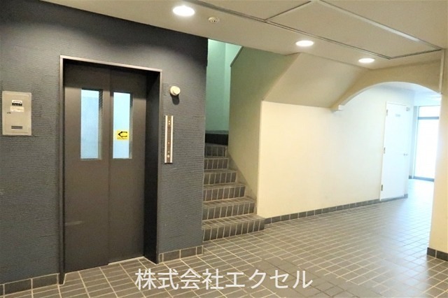 西武多摩湖線 一橋学園駅 徒歩13分 6階建 築39年の外観写真