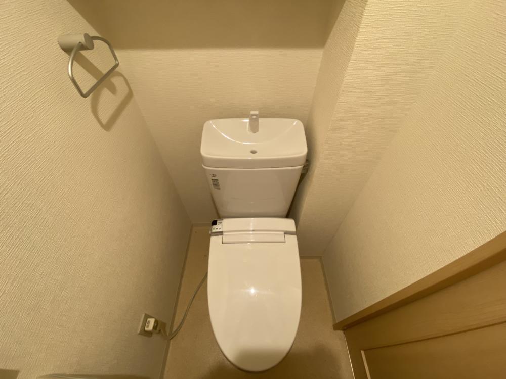 ラポール新伊丹のトイレ写真