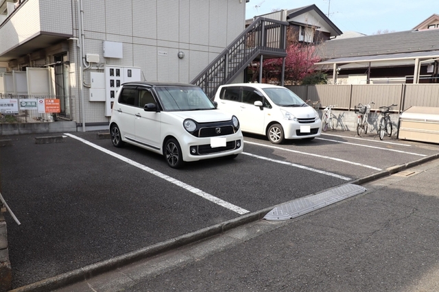 駐車場　駐車場