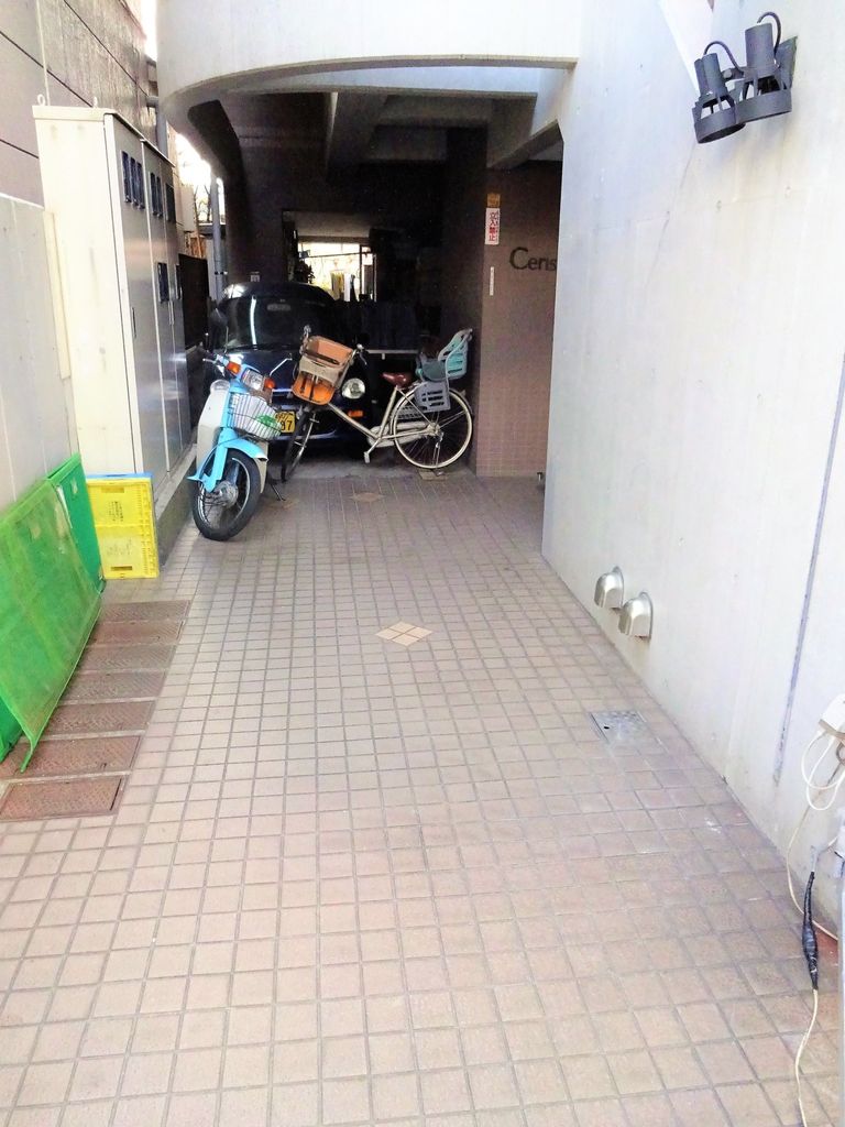 西武新宿線 下井草駅 徒歩1分 5階建 築30年の外観写真