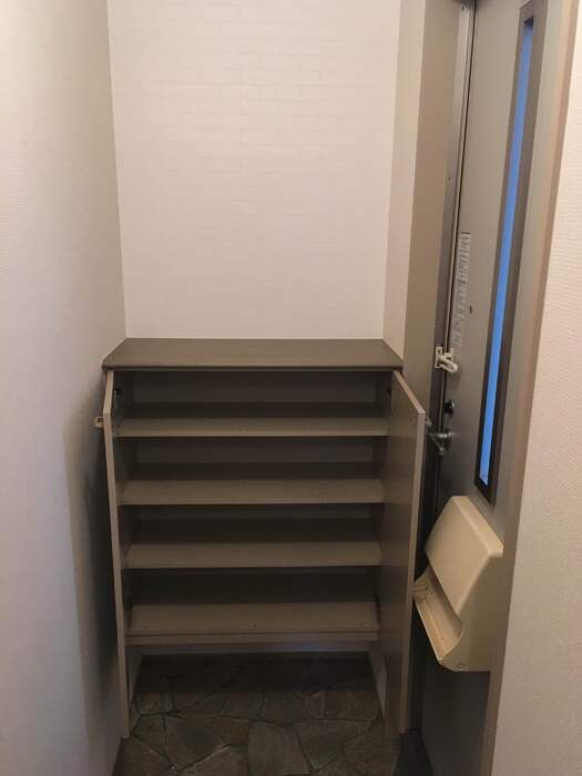 玄関　シューズボックス