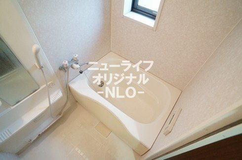 バス・シャワールーム　繰り返し沸かし直しができる追い焚き給湯でぽかぽかバスタイム☆