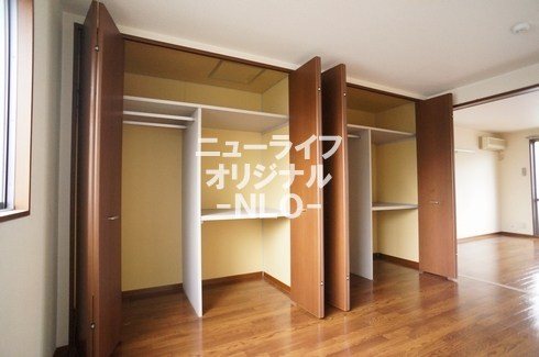 収納　大容量の収納が２つも付いています☆