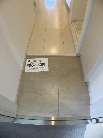 ラパンジール加島の玄関写真