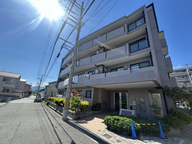 ビューメゾン津高
