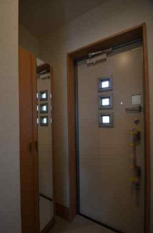 ＪＲ南武線 矢向駅 徒歩3分 2階建 築12年の玄関写真