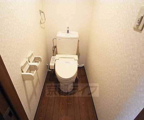 ＪＲ奈良線 木津駅 徒歩46分 3階建 築25年のトイレ写真