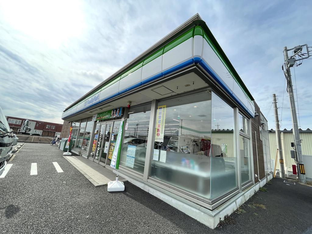 コンビニ　ファミリーマートひたちなか勝倉店（コンビニ）まで1387m