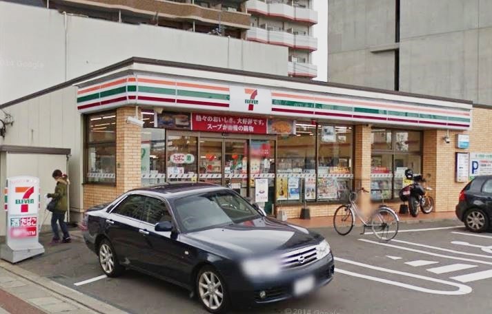 コンビニ　セブンイレブン福岡港2丁目店（コンビニ）まで184m