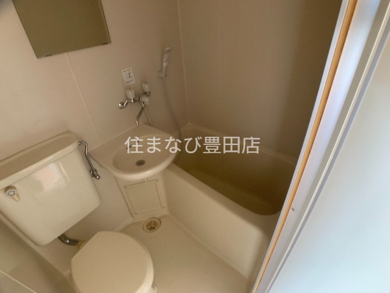 バス・シャワールーム　同型別部屋写真