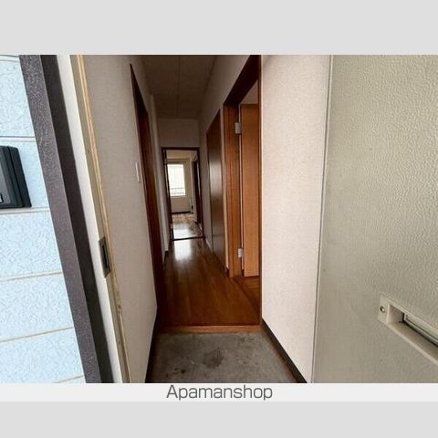 ファンタジア発寒の玄関写真