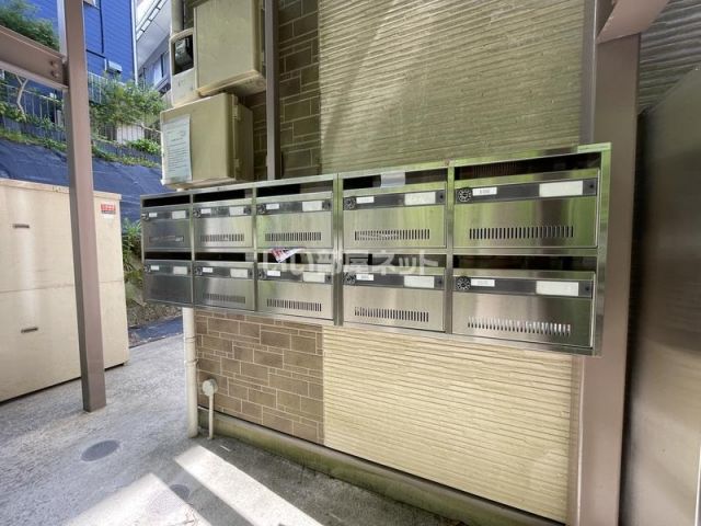 コルモ上大岡の外観写真