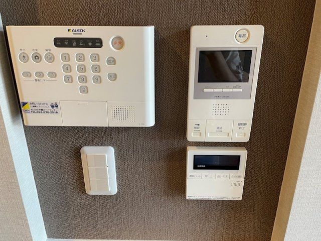 その他　別号室の写真となります（内装は白色になります）現状優先