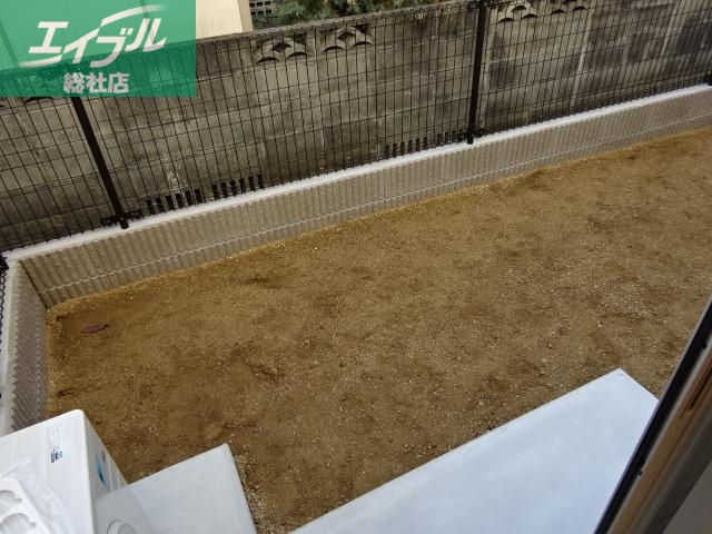 バルコニー　庭