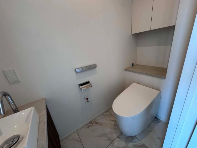 トイレ　コンパクトで使いやすいトイレです