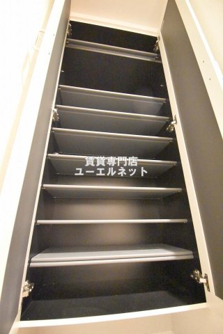 その他設備　収納力たっぷりのシューズボックスで玄関すっきり！