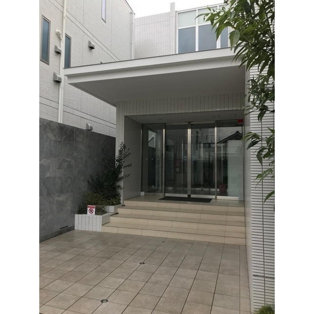 エントランス　エントランス