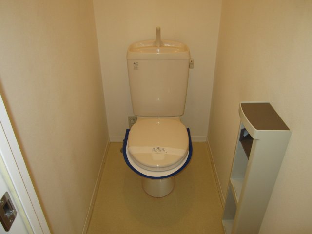 シャーメゾンエルロイのトイレ写真
