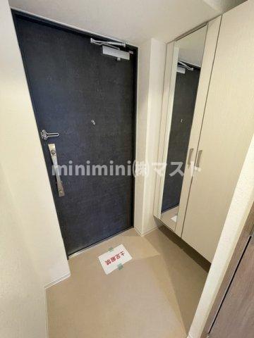 メルディア大阪EASTワールドアイの玄関写真