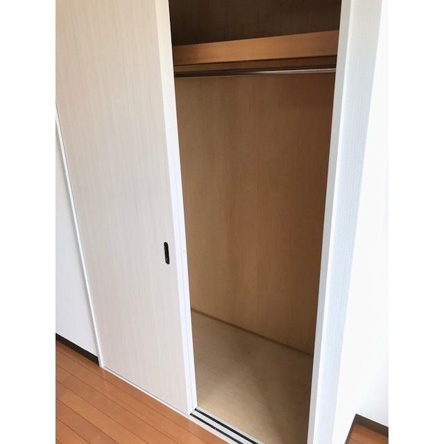 収納　(別タイプ参考写真)コンフォリア赤羽岩淵　北区岩渕町