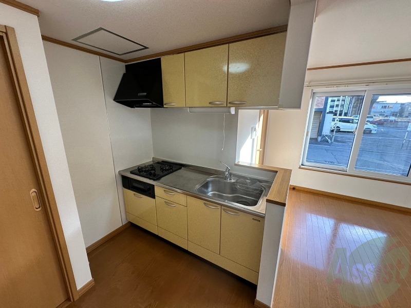 キッチン　２口システムキッチンですのですぐにお料理に使えます！