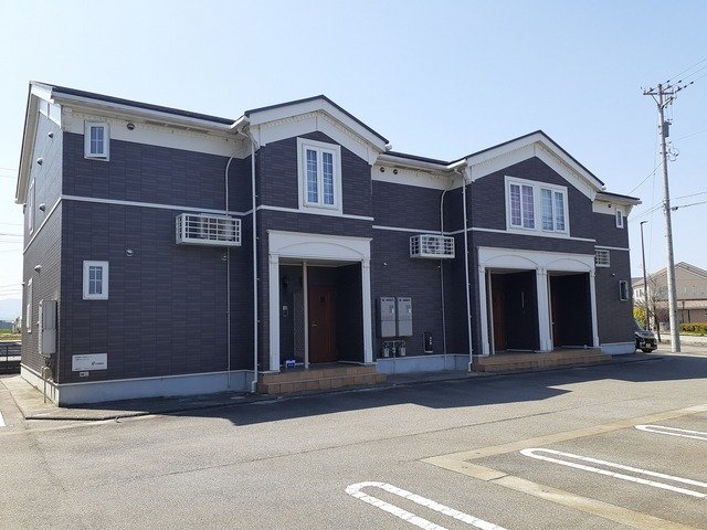 建物外観　落ち着いた雰囲気の外観です
