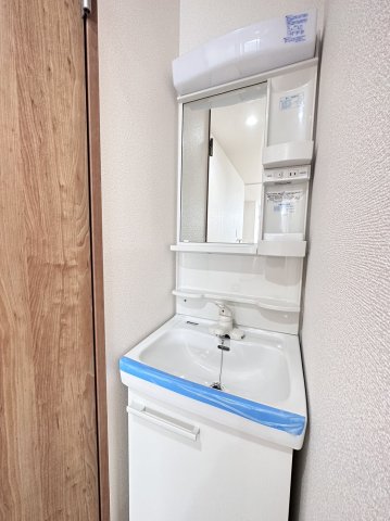 洗面設備　コンパクトで使いやすい洗面所
