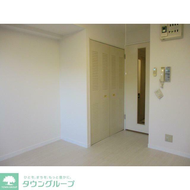 居室・リビング　★タウンハウジング鷺沼店まで→ＴＥＬ0448706656★