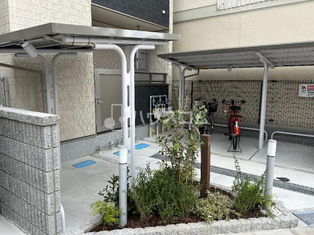 駐車場　駐輪場