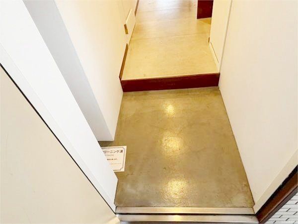 玄関　参考　別部屋リノベーション
