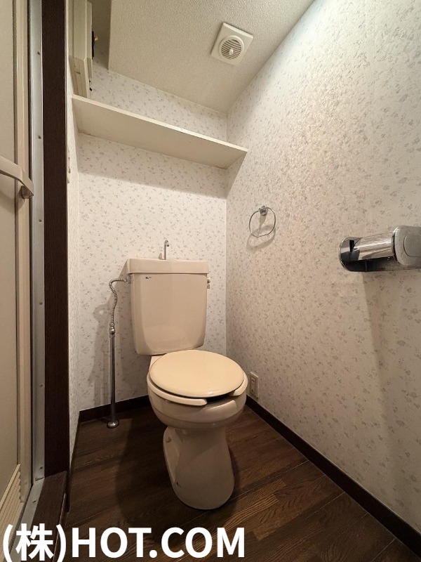 西鉄天神大牟田線 高宮駅 徒歩8分 6階建 築37年のトイレ写真