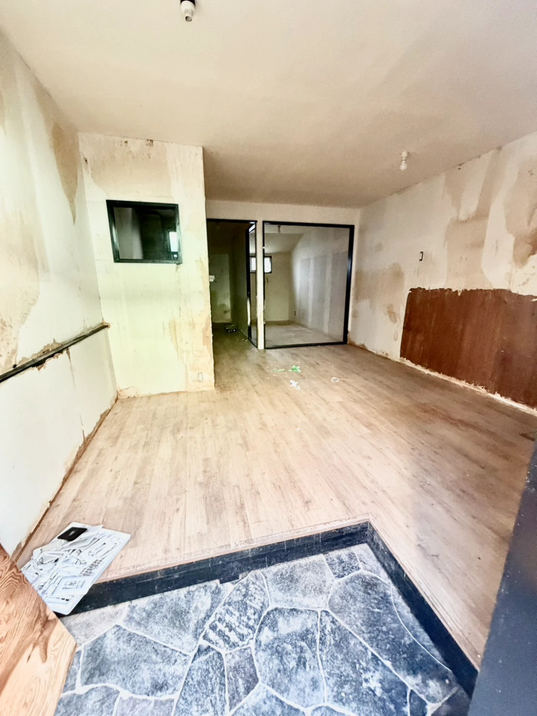 服部南町3丁目戸建の玄関写真