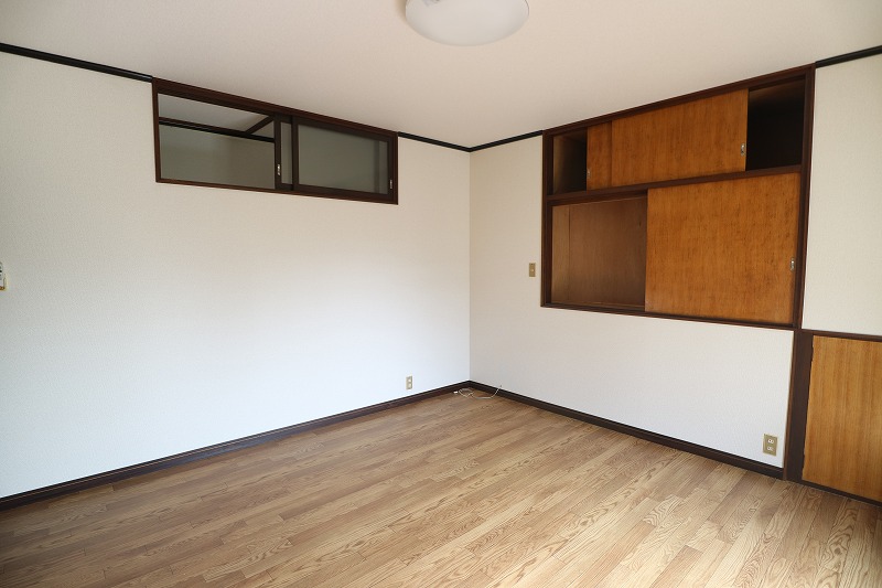 下井草3丁目戸建の居間写真