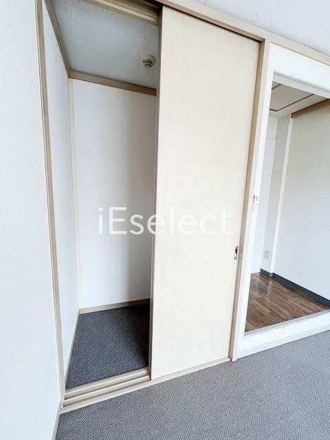 収納　奥行きのあるクローゼット