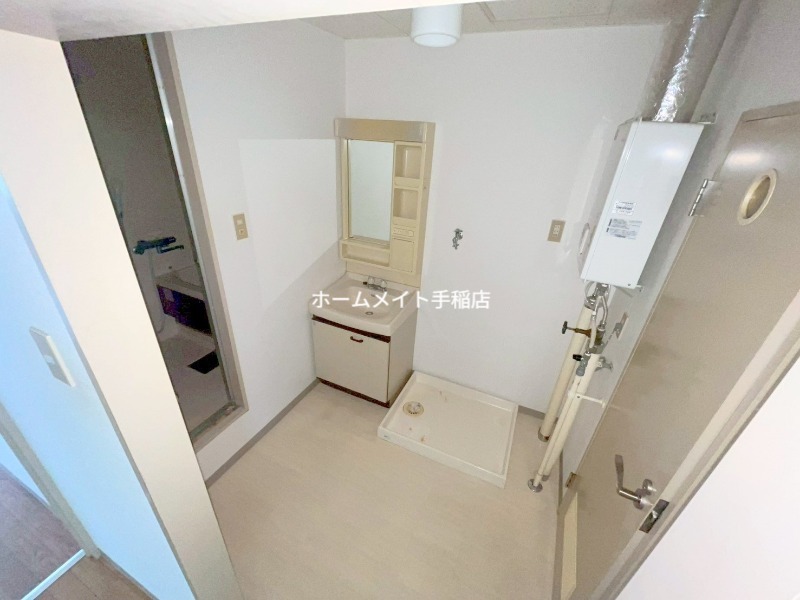 洗面設備　洗面化粧台付きです！