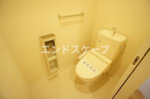 ＪＲ上越線 高崎問屋町駅 徒歩29分 2階建 築16年のトイレ写真